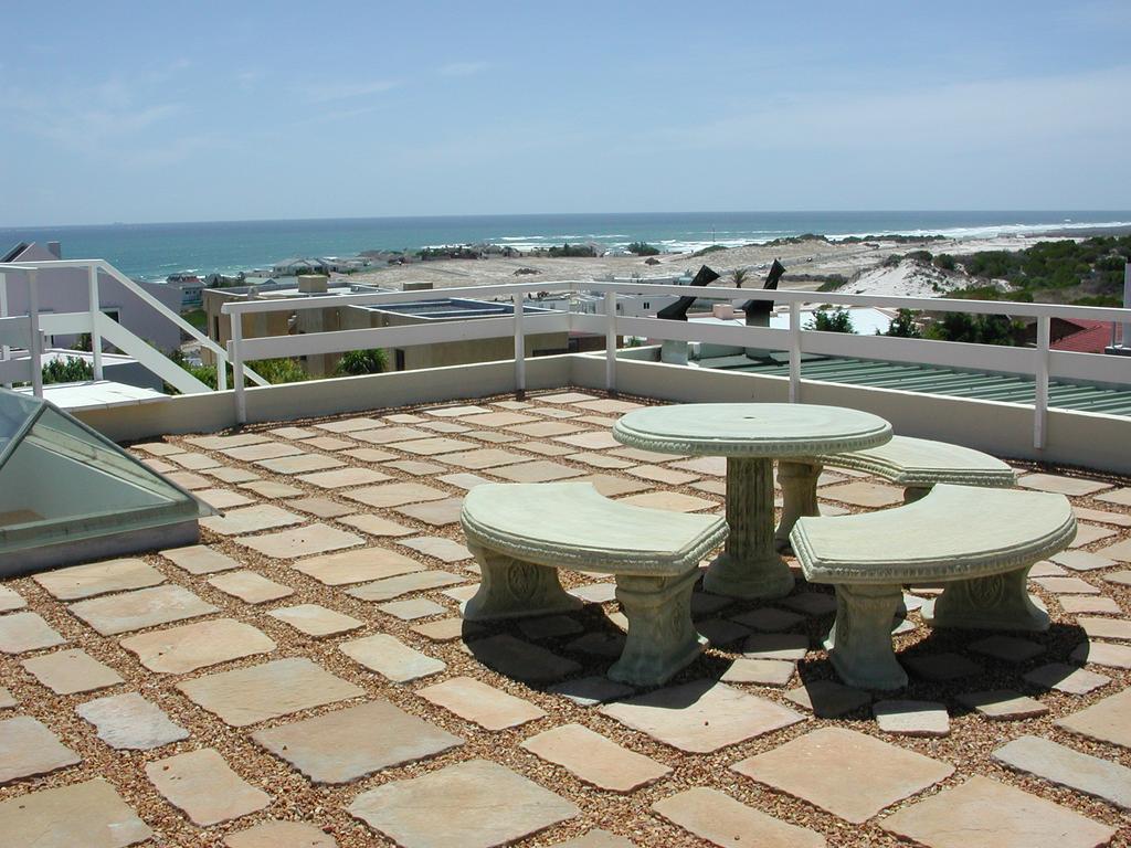Secret Garden Guesthouse Bloubergstrand Exterior foto