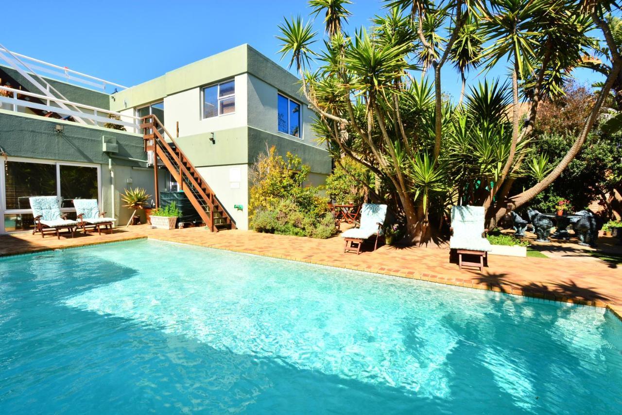 Secret Garden Guesthouse Bloubergstrand Exterior foto