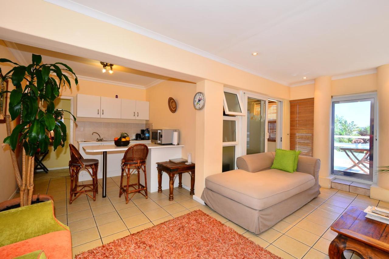 Secret Garden Guesthouse Bloubergstrand Exterior foto